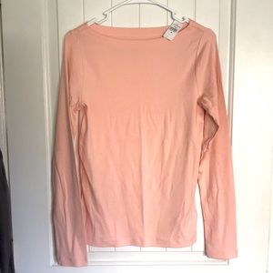 NWT Gap Womens Size M Light Pink Long Sleeve Tee